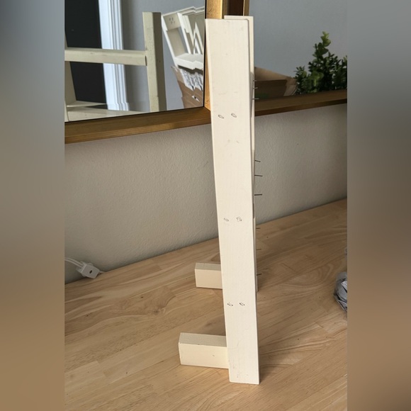 Set of 3, Cream Painted Wooden Display Stand - Picture 3 of 8